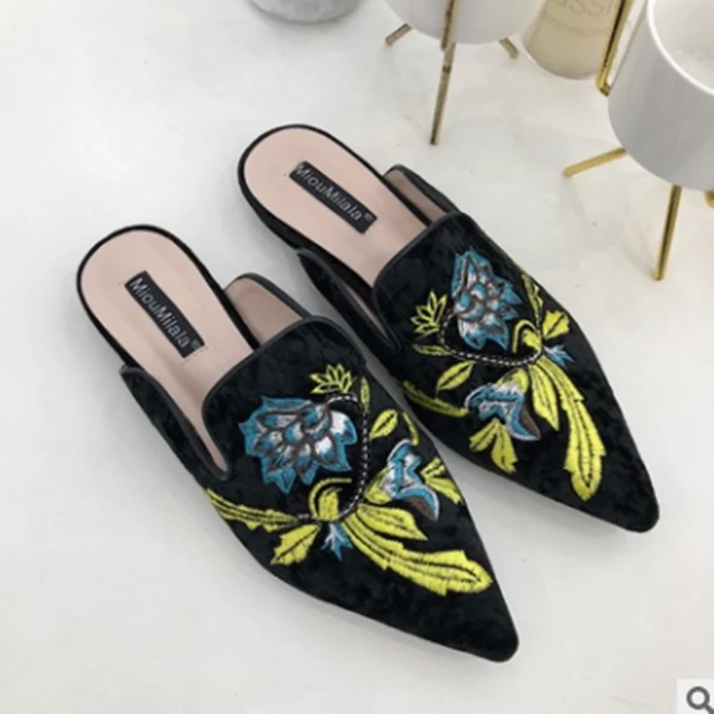 Ladies Embroidery Flowers Slides Closed Toe Slippers Summer Breathable Black Brown Plus Size 35-41 Women Flats 2022 New Arrival