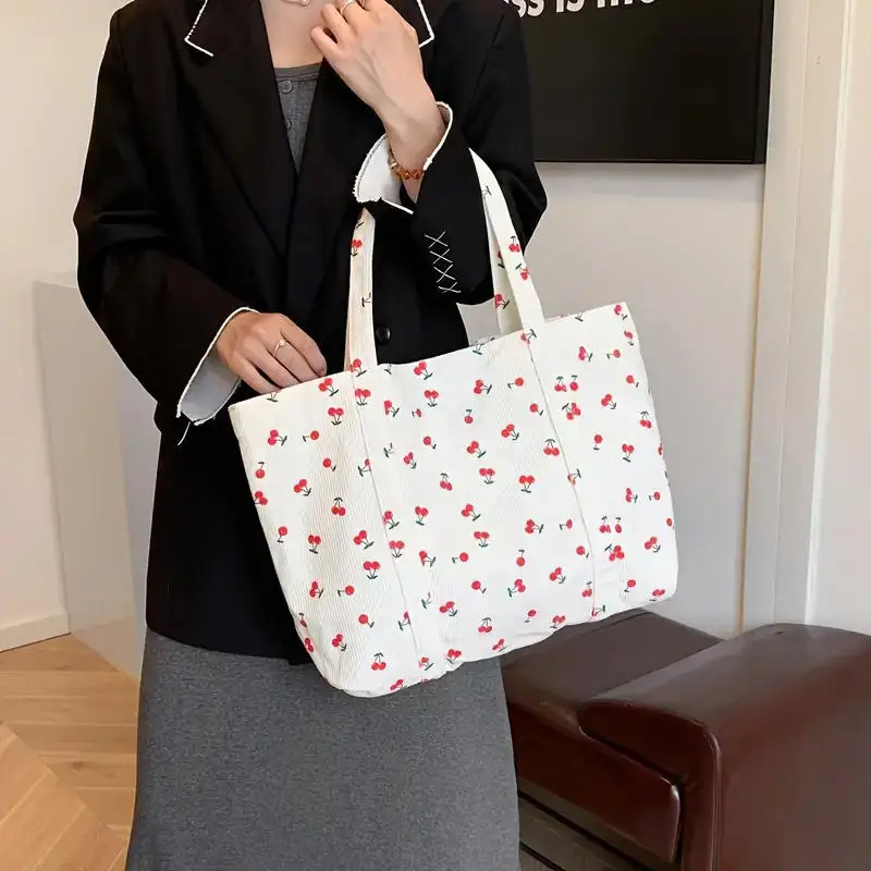 Bolsa tote elegante com estampa de cereja para mulheres, leve, veludo, grande capacidade, zíper, bolsa de ombro para uso diário, deslocamento, compras