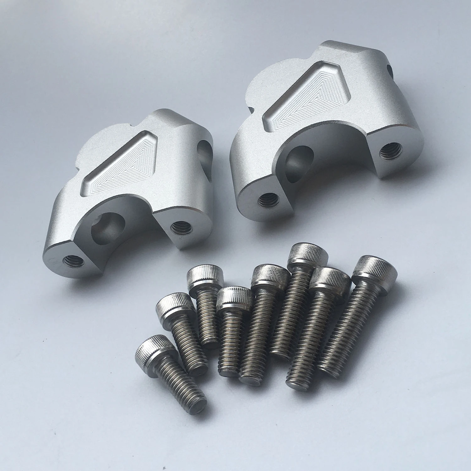 32MM Handlebar Riser Clamp Mount Adaptor For BMW R1200GS 2013-2018 R1250GS 2018-2019