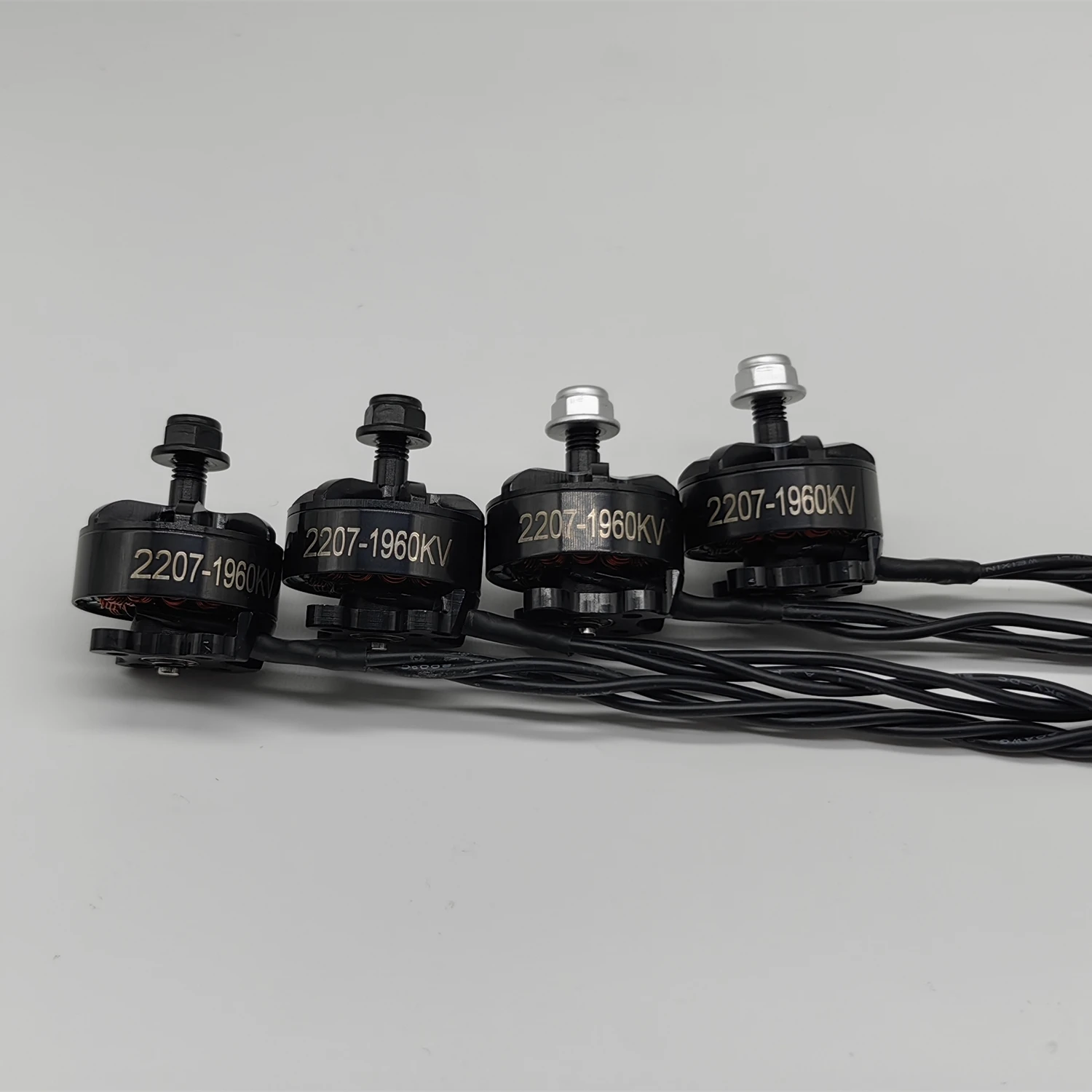V2207 1950KV 5-6S Brushless Motor For FPV Racing Drone Quadcopter Freestyle RC Parts - Image 5