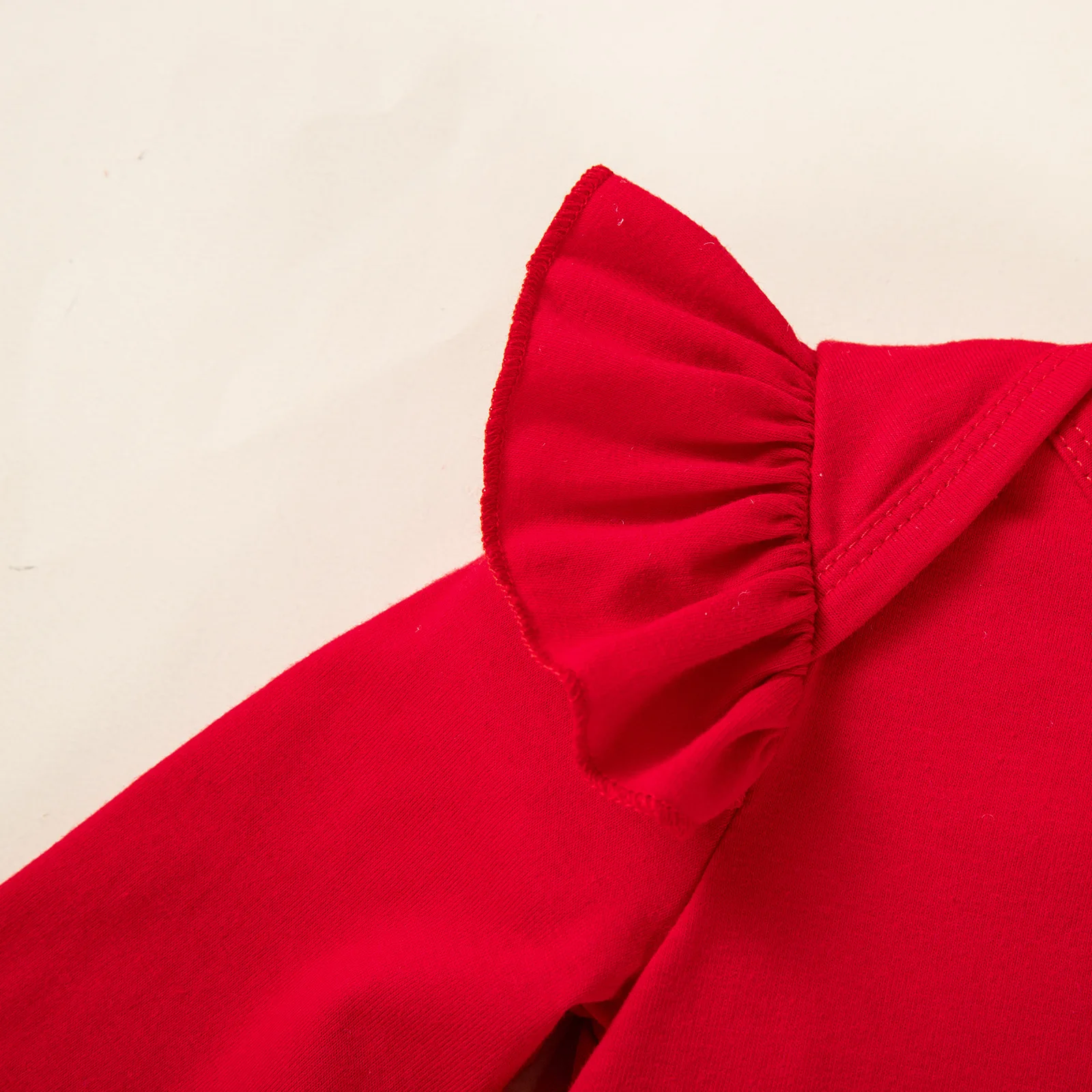 طقم ملابس عيد الميلاد مكون من 3 قطع للفتيات الرضع باللونين الأحمر والأخضر مع لمسات من الدانتيل الرقيق وتصميم بين الرجلين للفتيات الصغيرات #4