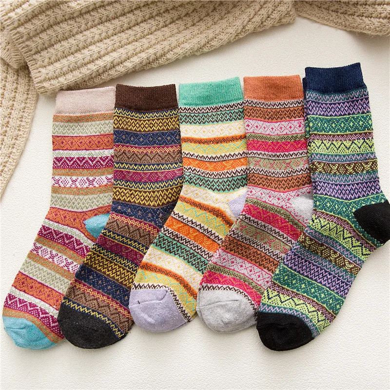 Chaussettes joyeuses à rayures, 5 paires, automne hiver, laine pour femmes, drôles, chaudes, sucreries japonaises, Tube moyen Long, Harajuku Kawaii, 395