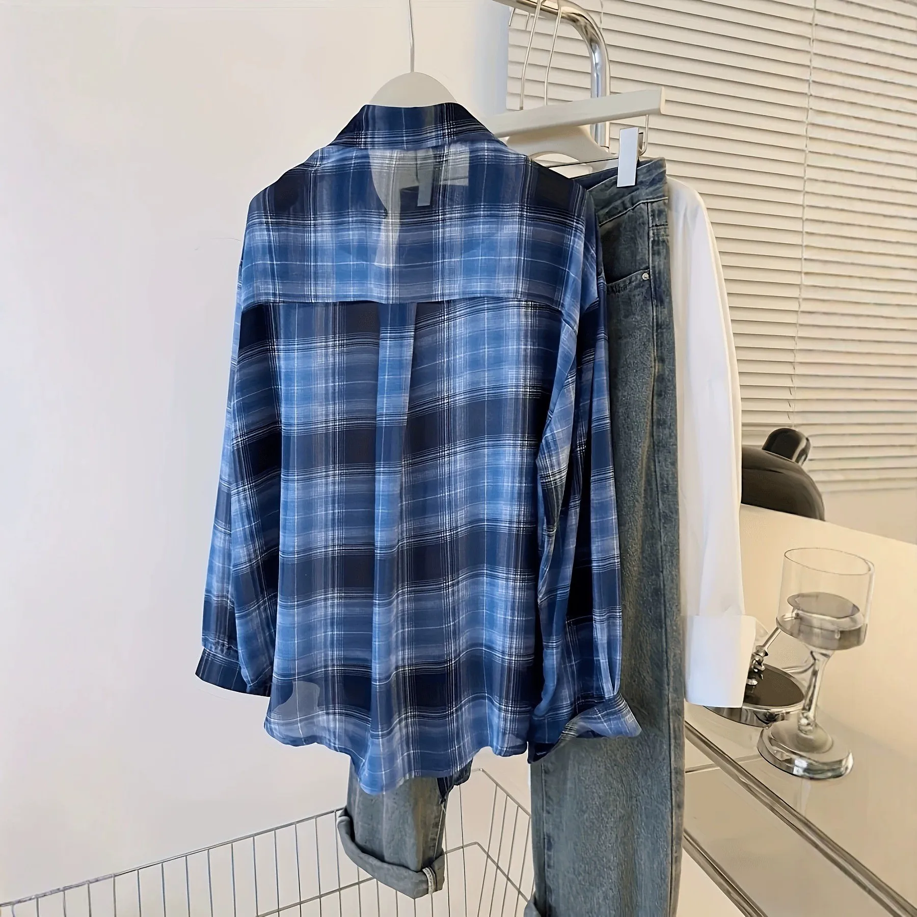 Plaid Loose Fit Shirt with Long Sleeve Notched Lapel Slight Stretch Checkered Pattern European and American Style Women Blouse