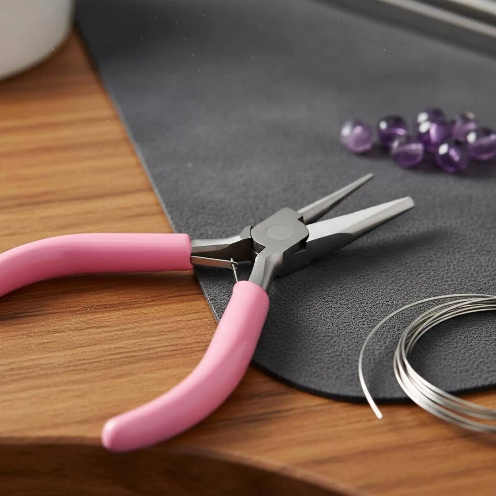 

Half Round Concave Jaw Pliers Comfortable Handle Concave Round Nose Pliers Mini Jewelry Making Tool Long-Lasting Construction