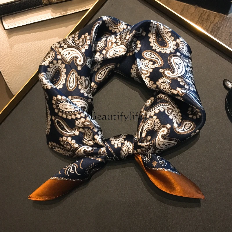 

Elegant big cashew silk small square scarf spring and autumn decoration thin mulberry silk mother scarf