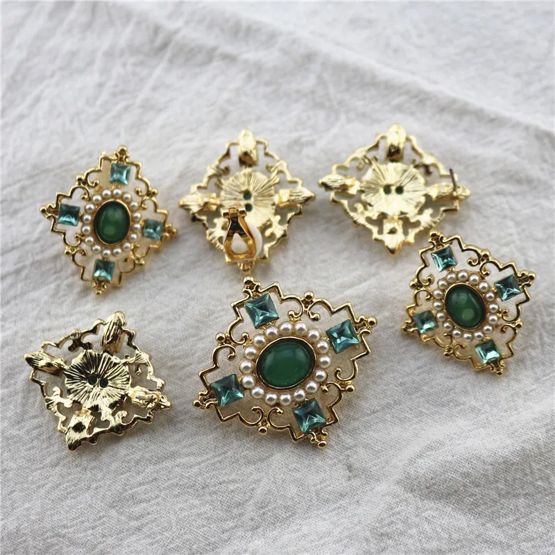 Victoria Emerald Pearl Earrings Ear Studs Retro Baroque Brooch Pin  Vintage Hollow Gemstone Necklace Women Jewelry Set