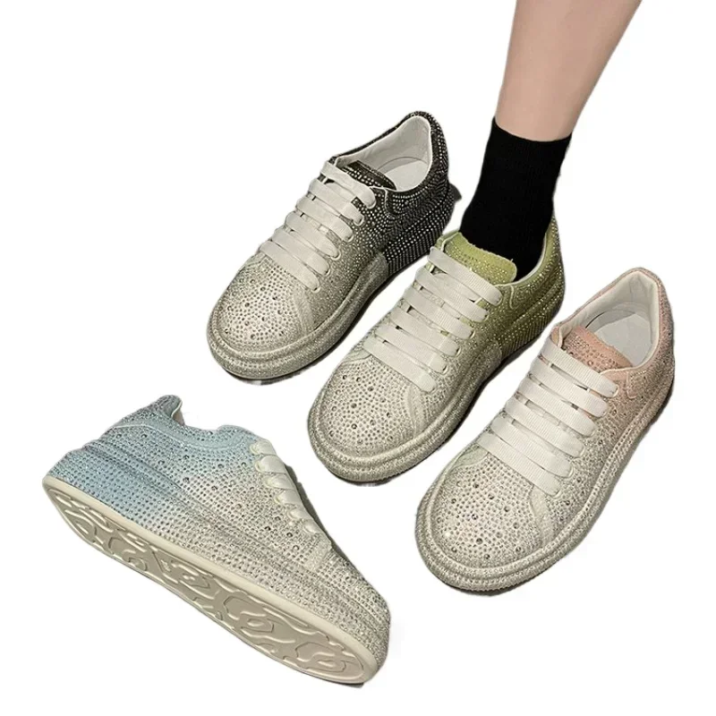 NEW Brand Women Fashion Casual Glitter Sparkling Sneakers Women Encrusted Lace Up Shoes Sole Fashion Street Sneakers Shiny Shoes