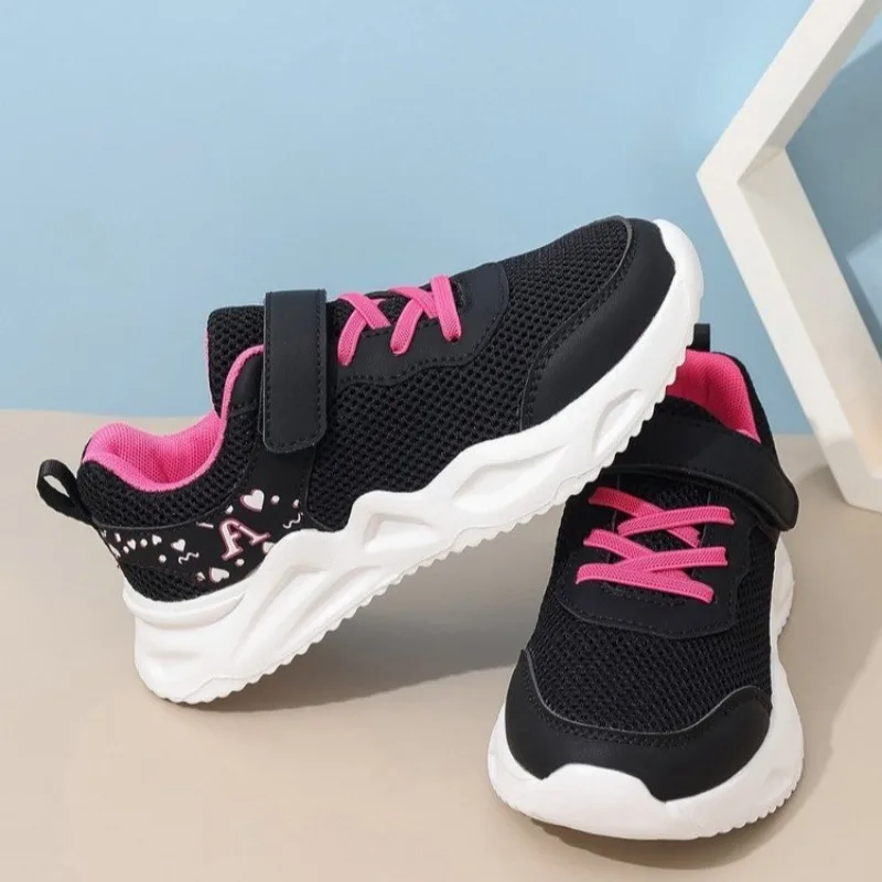 Chaussures de course respirantes à l'offre elles légères pour enfants, chaussures de sport décontractées, chaussures en maille pour filles, taille moyenne, nouvelle mode, printemps 2025