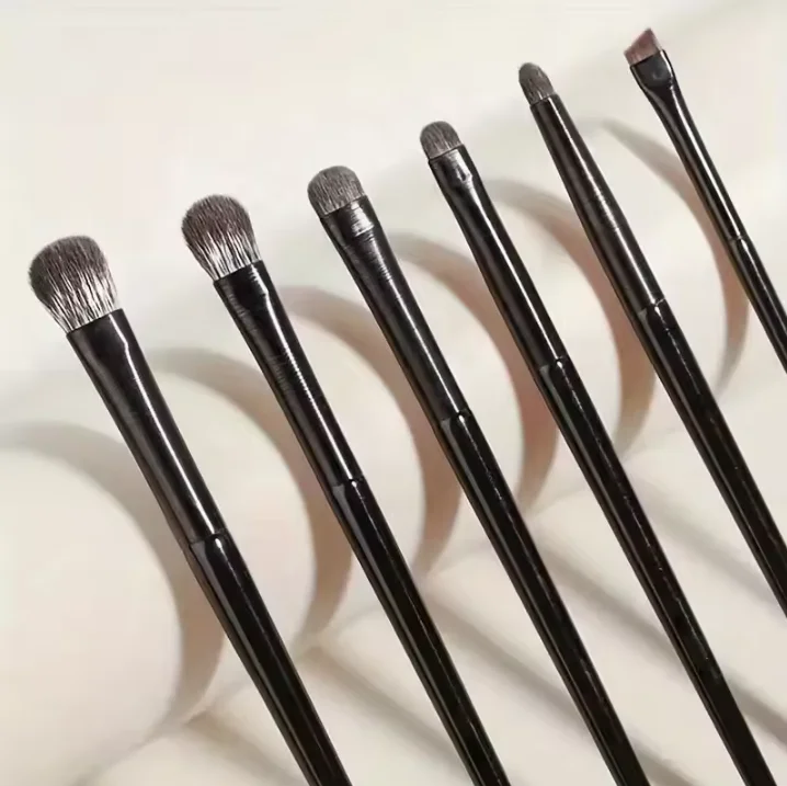 

6 pcs Natural Material Professional Makeup Brush Set Eye Shadow Powder Foundation Blush Contour Shadow Beauty Tool