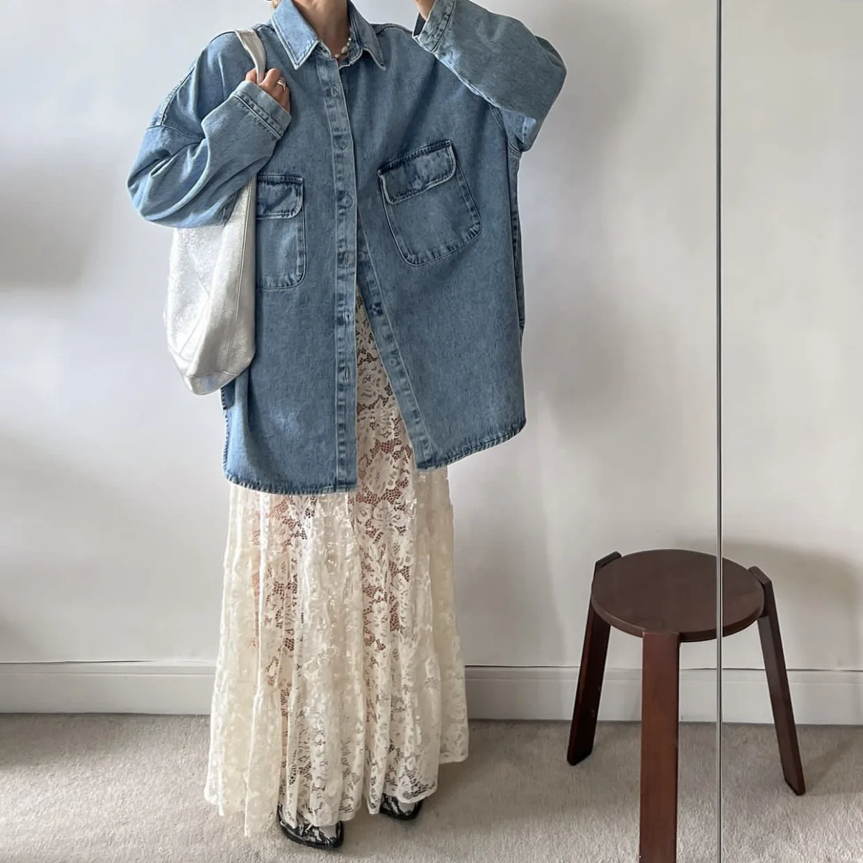 Nowa damska spódnica na rok 2025, modna, uniwersalna, koronkowa, bestseller z niezależnej platformy, długa, z materiału PU, na sezon jesień.