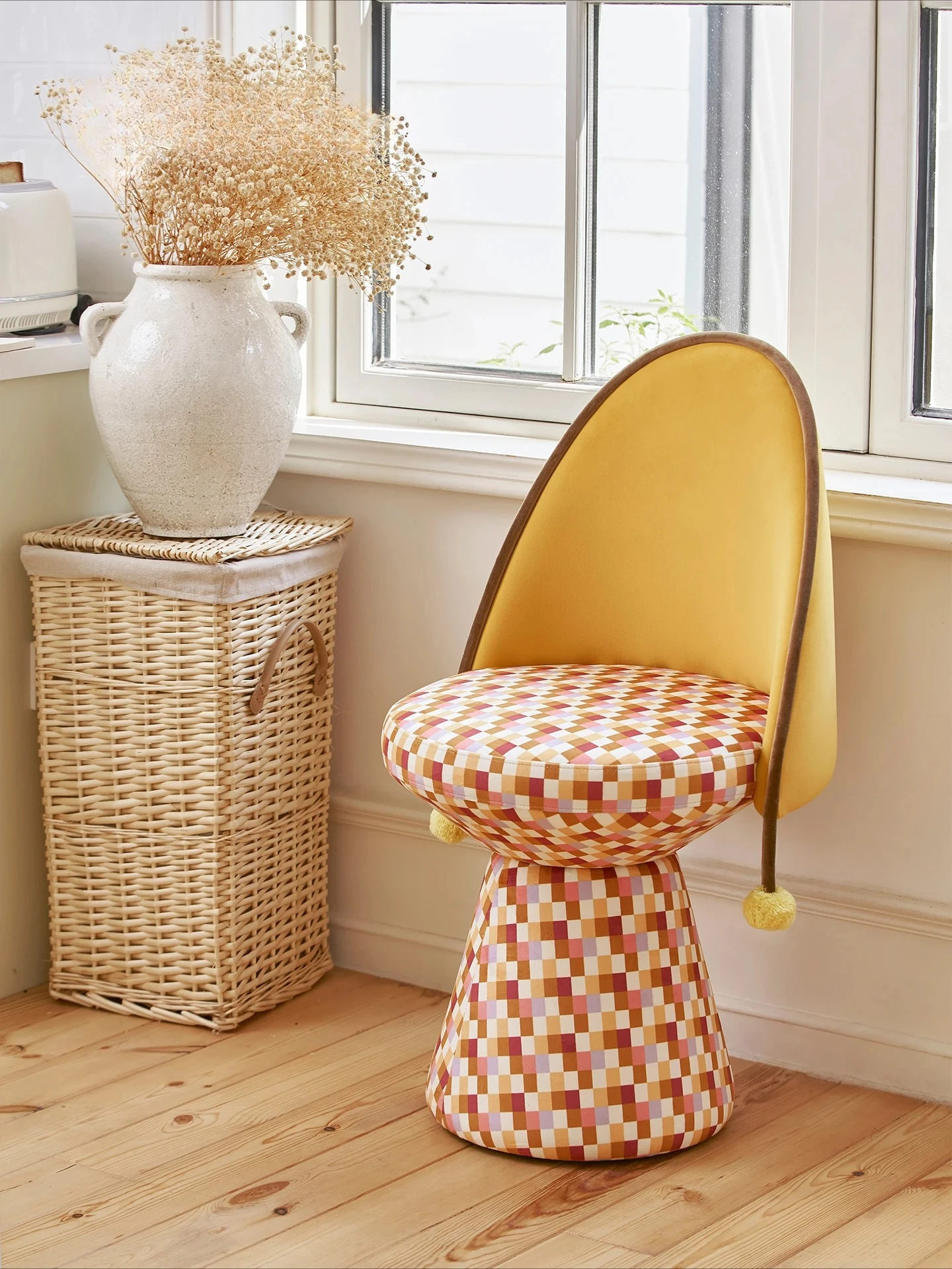 Little Red Riding Hood Elegant Swivel  Makeup  Dining Chair Leisure Chair Stool Backrest Dresser Chair
