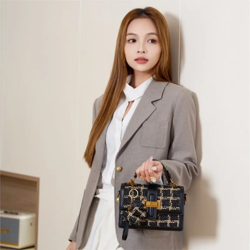 Light luxury brand women's handbag 2025 autumn and winter new plaid bag, high-end texture single shoulder diagonal cross bag