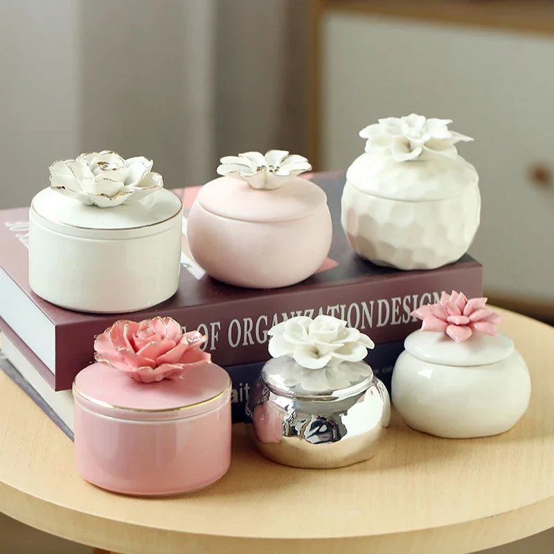 Nordic Jewelry Box Ceramic Hand-painted Painted Golden Flower Storage Tank Creative Favorite Gifts Home Decoration Ornaments