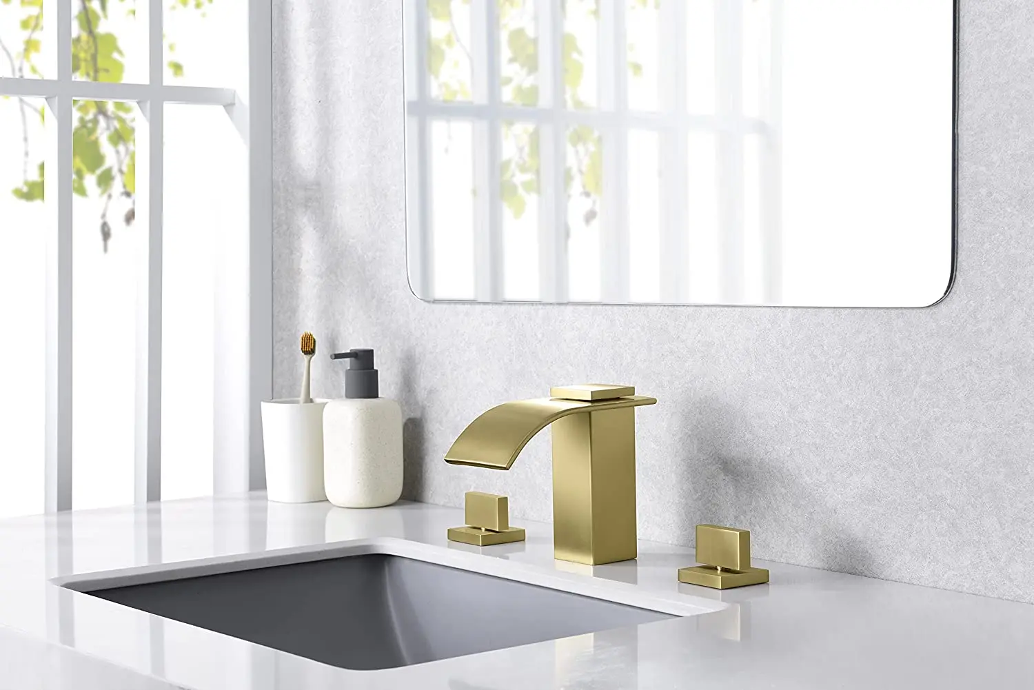 Luxury Brushed Gold Brass Waterfall Bathroom sink Faucet 3 Hole 2 Handle Copper Widespread Cold hot water Basin mixer Tap