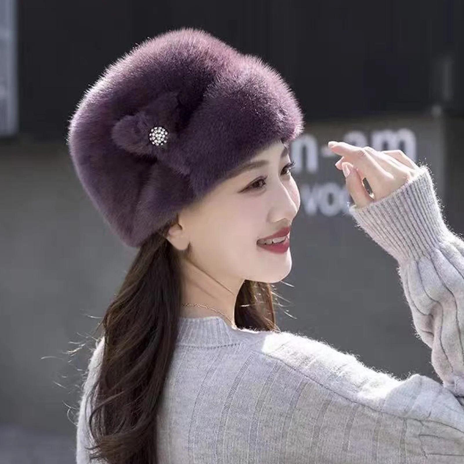 قبعة شتوية نسائية من المينك الصناعي، قبعة صغيرة مرنة دافئة أنيقة للأم، قبعة جمجمة ناعمة قابلة للتمدد للسيدات في منتصف العمر وكبار السن