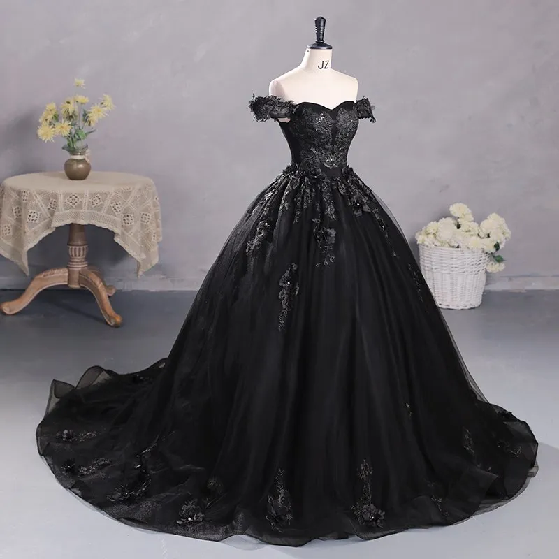 Vestidos Años QuinceañerasBlack Off The Shoulder Quinceanera Dresses Princess Lace Appliques Prom Dress With Train Customized