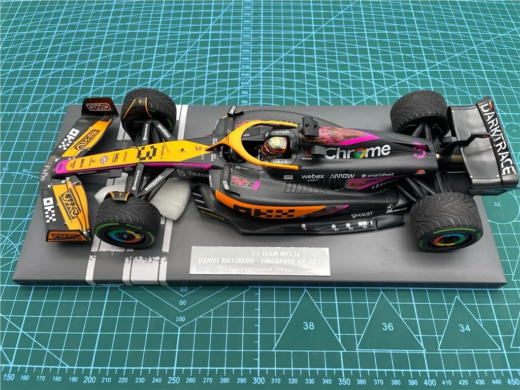 

Minichamps 1:18 F1 MCL36 Ricardo Singapore 2022, коллекционная статическая модель автомобиля из смолы и металла, лимитированная серия, подарок