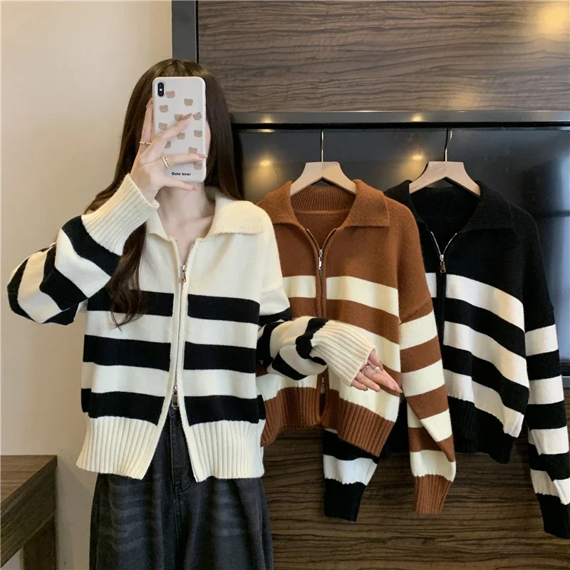 Autumn Winter Stripes Turn-down Collar Warm Sweaters Women Fashion Vintage Commute Double Zipper Loose Knitted Cardigan