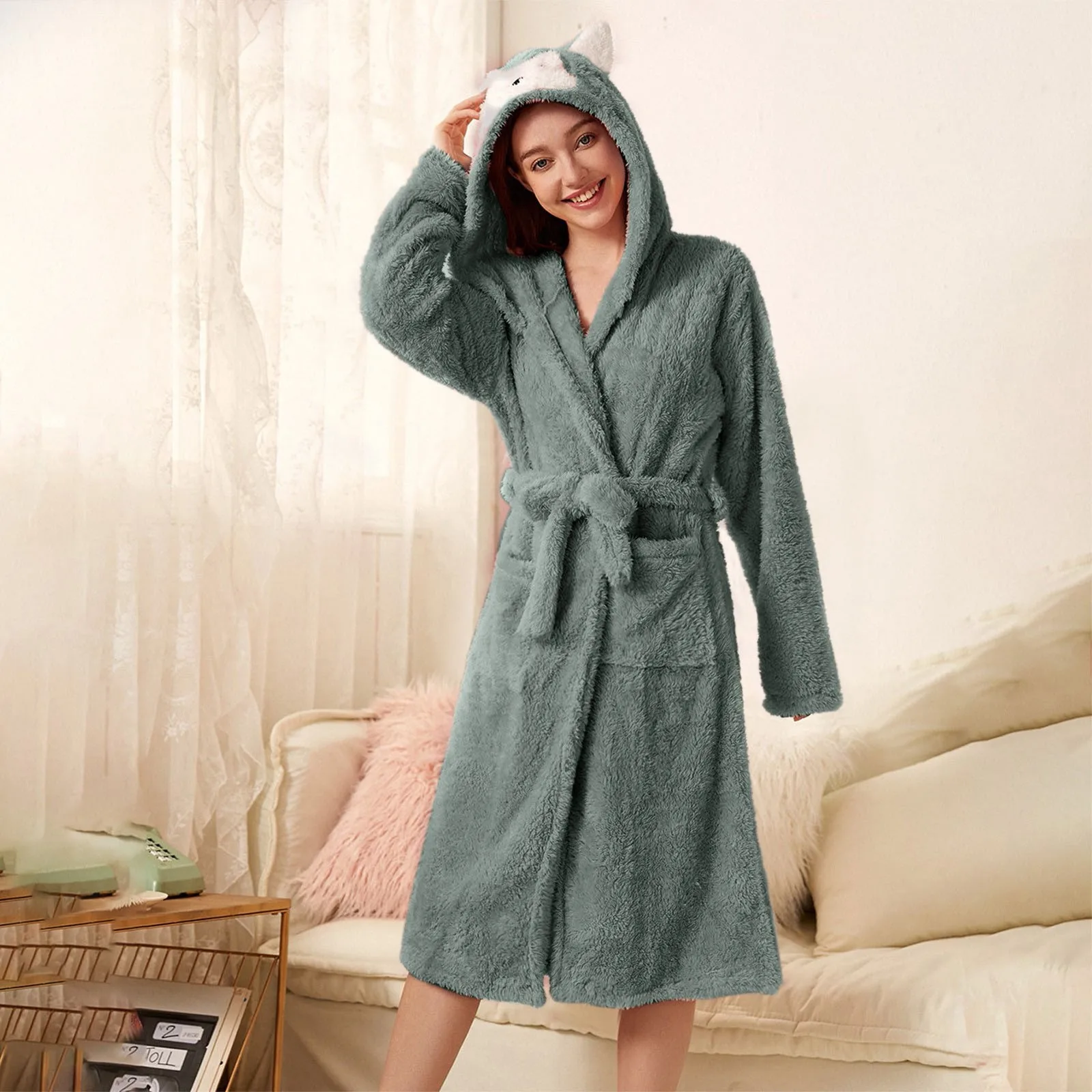 Women's Warm Plush Fleece Robes Bathrobe Cute Ear Hooded Robe Rabbit Flannel Kimono Bath Robe Dressing Gown Velvet Sleepwear