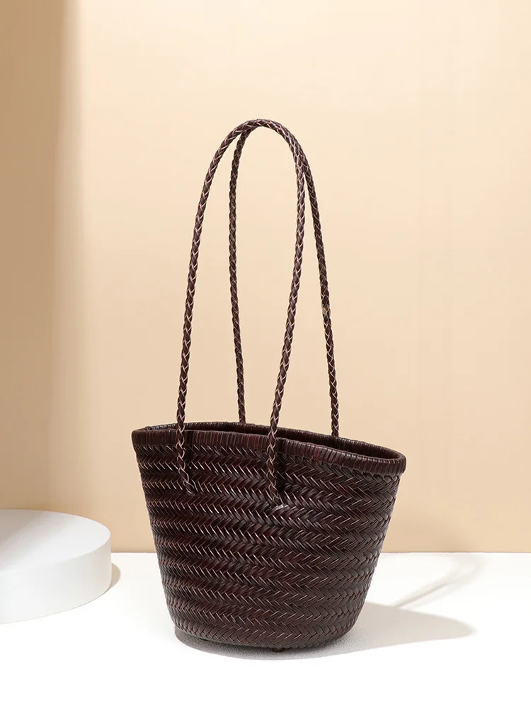 

New French retro top layer cowhide hand-woven bag single shoulder bucket bag niche genuine leather vegetable basket