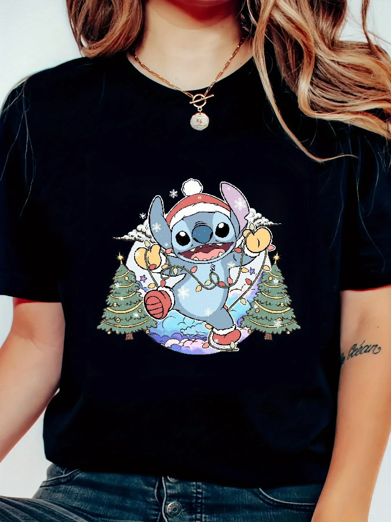 Disney Stitch Christmas T-Shirt Cotton Men's Women  Casual Trendy Oversized Streetwear Loose Short Sleeve Unisex Event Outfit