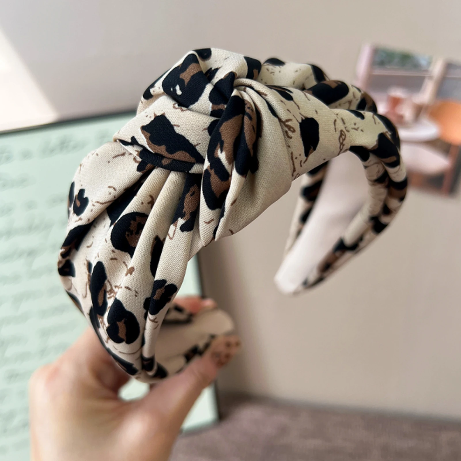

New Fashion Hair Accessories For Women Wide Side Leopard Hairband Autumn Center Knot Turban Adult Headband