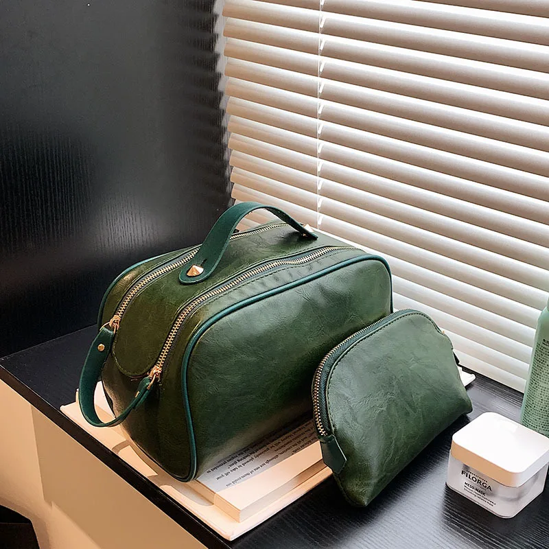 Fashion Cosmetic Bag PU Leather Makeup Organizer Portable Travel Toiletries Women Cosmetic Storage Bag Washbag Neceser Sac New