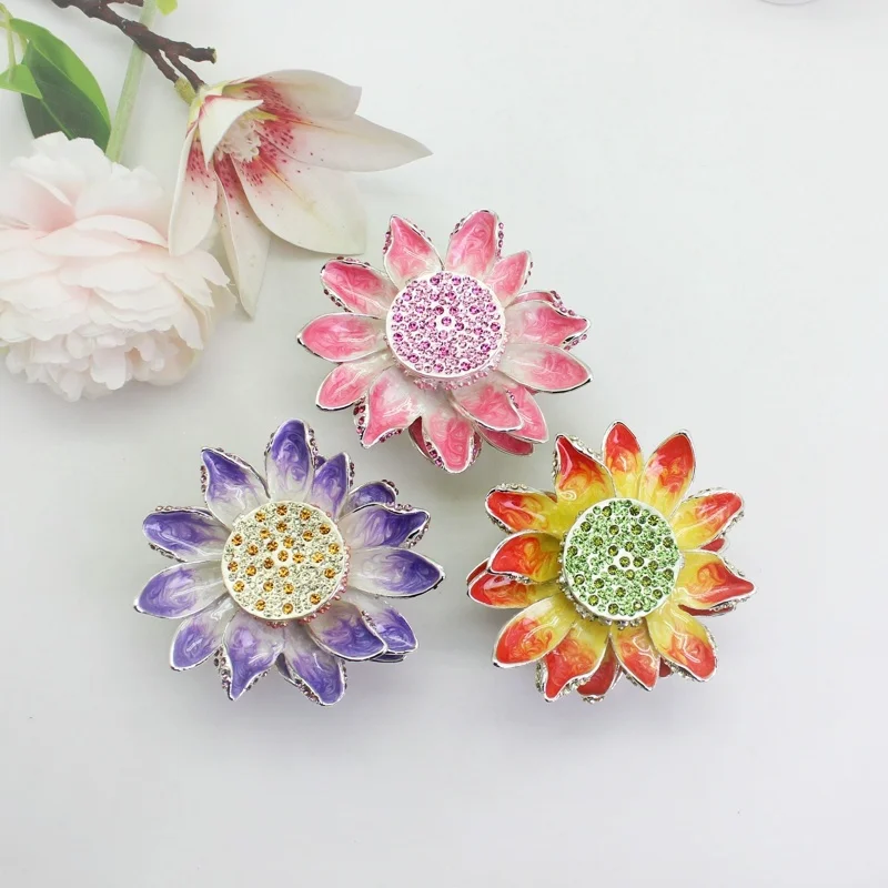 

SHINNYGIFTS Hand-Painted Lotus Flower Jewelry Box with Hinged Lid - Vibrant Enamel Trinket Keepsake, House Decor Unique Gift