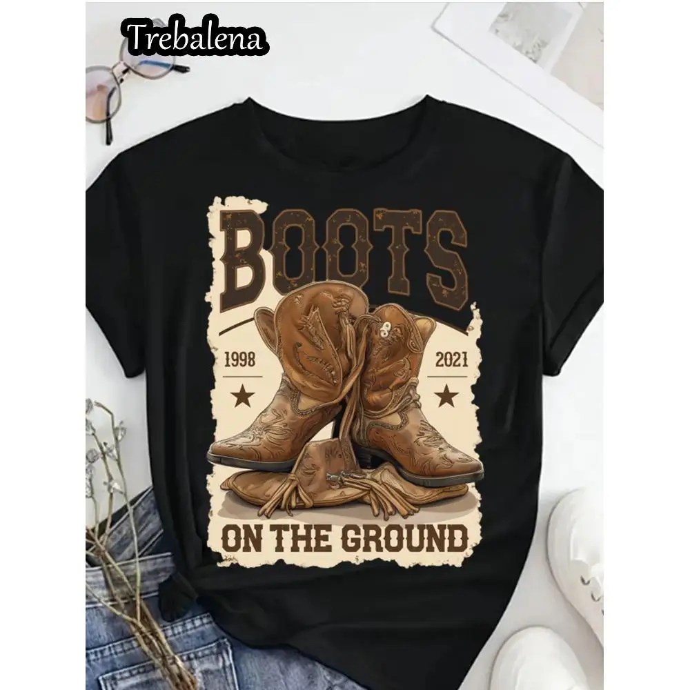 beknopte Engelse titel ervoor. Casual zomerkleding voor dames, normale lengte, pullover-ontwerp, constructie van gebreide stof