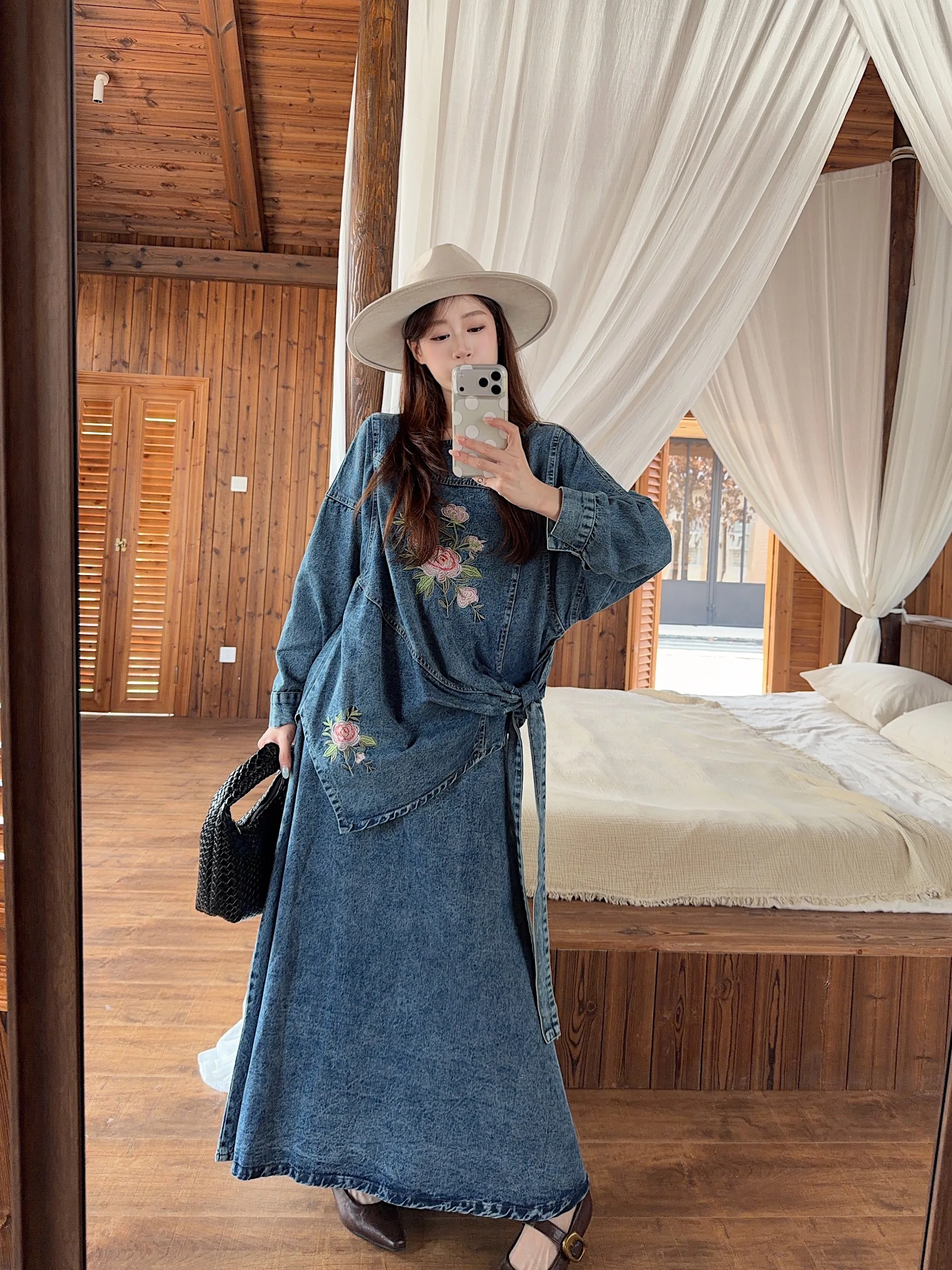 SuperAen Korean Style Blue Denim Embroidered Lace-up Top Women Spring and Autumn New High Waist A-line Skirts Two Pieces Sets