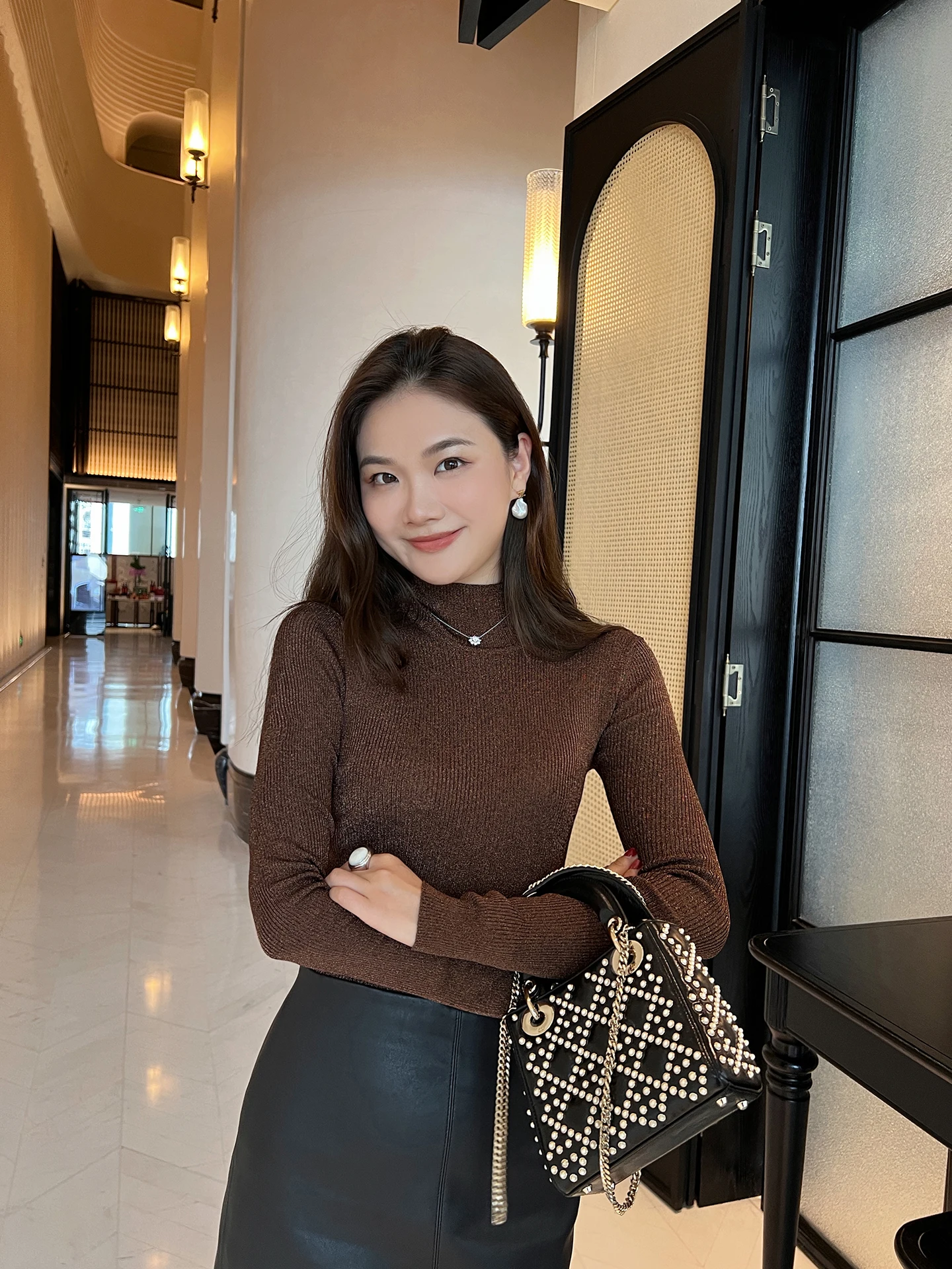 

Mingmei Spring New Sle Women's Knitted Base irt f High Collar Slim Fit Inner Wear Overhead Top Faionable Slimming Ef...