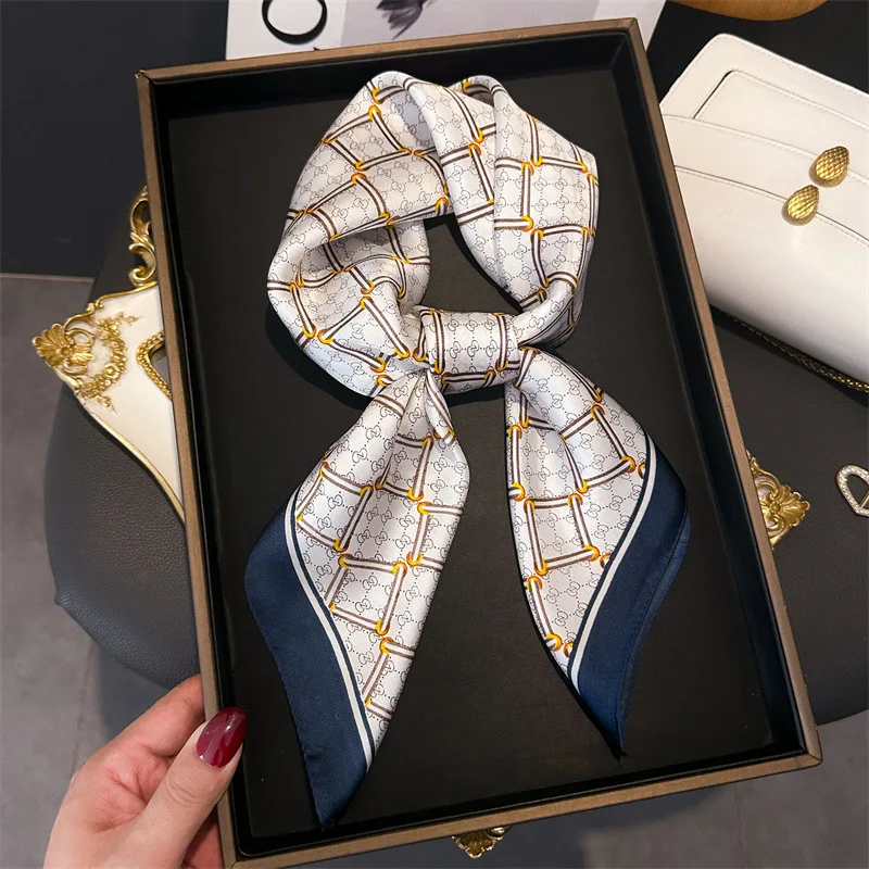 70*70cm Rautenmuster Quadratischer Schal für Damen Seidenschals Bandanas Luxus-Hijab Halstuch Eleganter Reise-Schal Wickeltuch für Damen