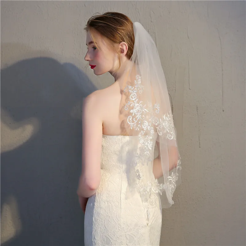 Voile de Mariage en Dentelle, Taille Courte, 2 Niveaux, Tulle Doux, pour Patients avec Peigne