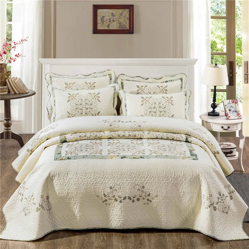 Embroidered Cotton Quilt Set 3PCS Bedspread on the Bed Quilted Blanket Throw for Bed Cover European Padded Summer Quilt Coverlet