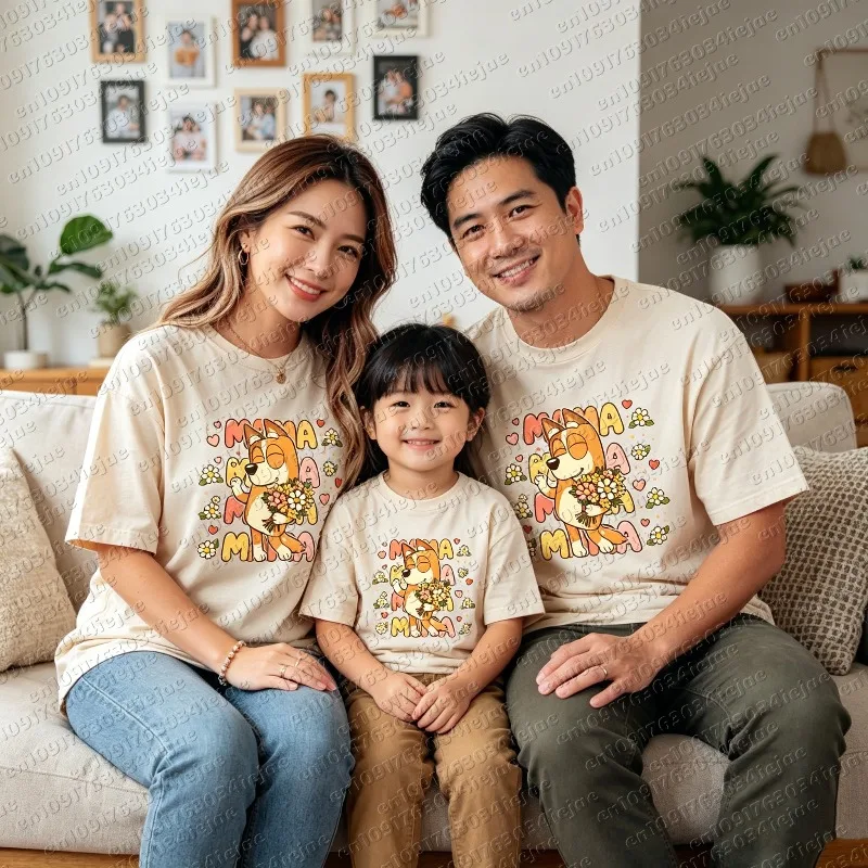 Camiseta de Bluey Anime 2026, Camiseta para el Día de la Madre, Camiseta para Mamá, Conjunto Familiar a Juego, Camiseta Informal con Estampado de Dibujos Animados para Niños y Niñas
