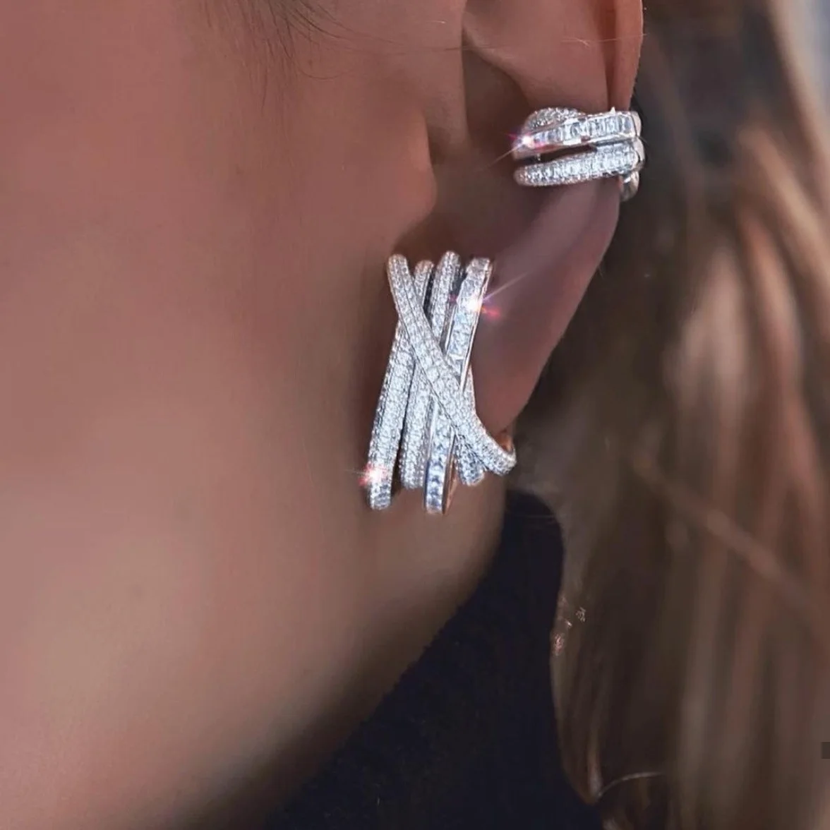 

2025 New Fashion Women Jewelry Micro Pave Green Red White CZ Geometric Circle Bar Stud Earring