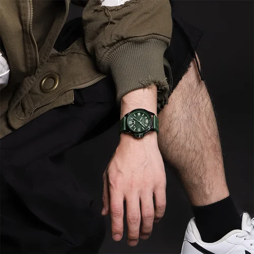 Imagen 2 del producto Marca Original NAVIFORCE 2024 reloj de cuarzo nuevo para hombres correa de silicona resistente al agua relojes de pulsera clásicos para hombres de negocios reloj de fecha