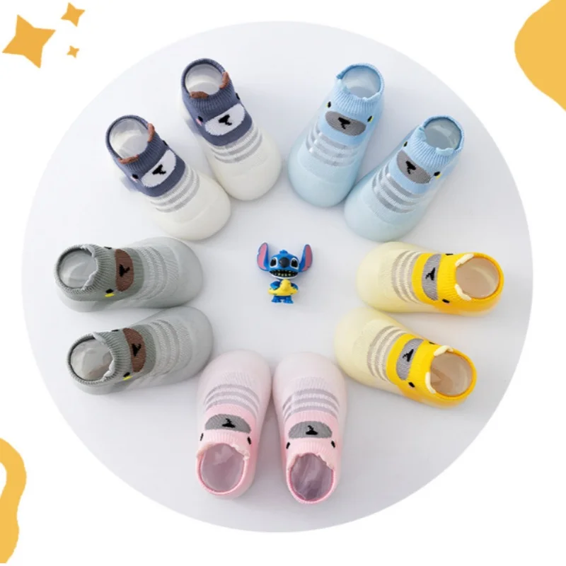 

A new pair of stockings with bear pattern baby toddler shoes soft sole non-slip baby indoor shoes transparent