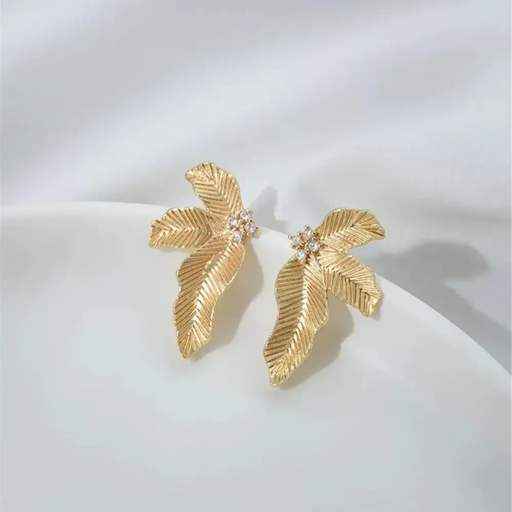 14K Gold-inlaid Zircon Leaves with Hanging Stud Earrings Sweet Mori Earrings DIY Handmade Earrings Accessories Material E380