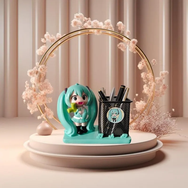 

New Hatsune Miku anime cute Miku student desktop ornament three-dimensional pen holder creative girl princess desktop pen holder