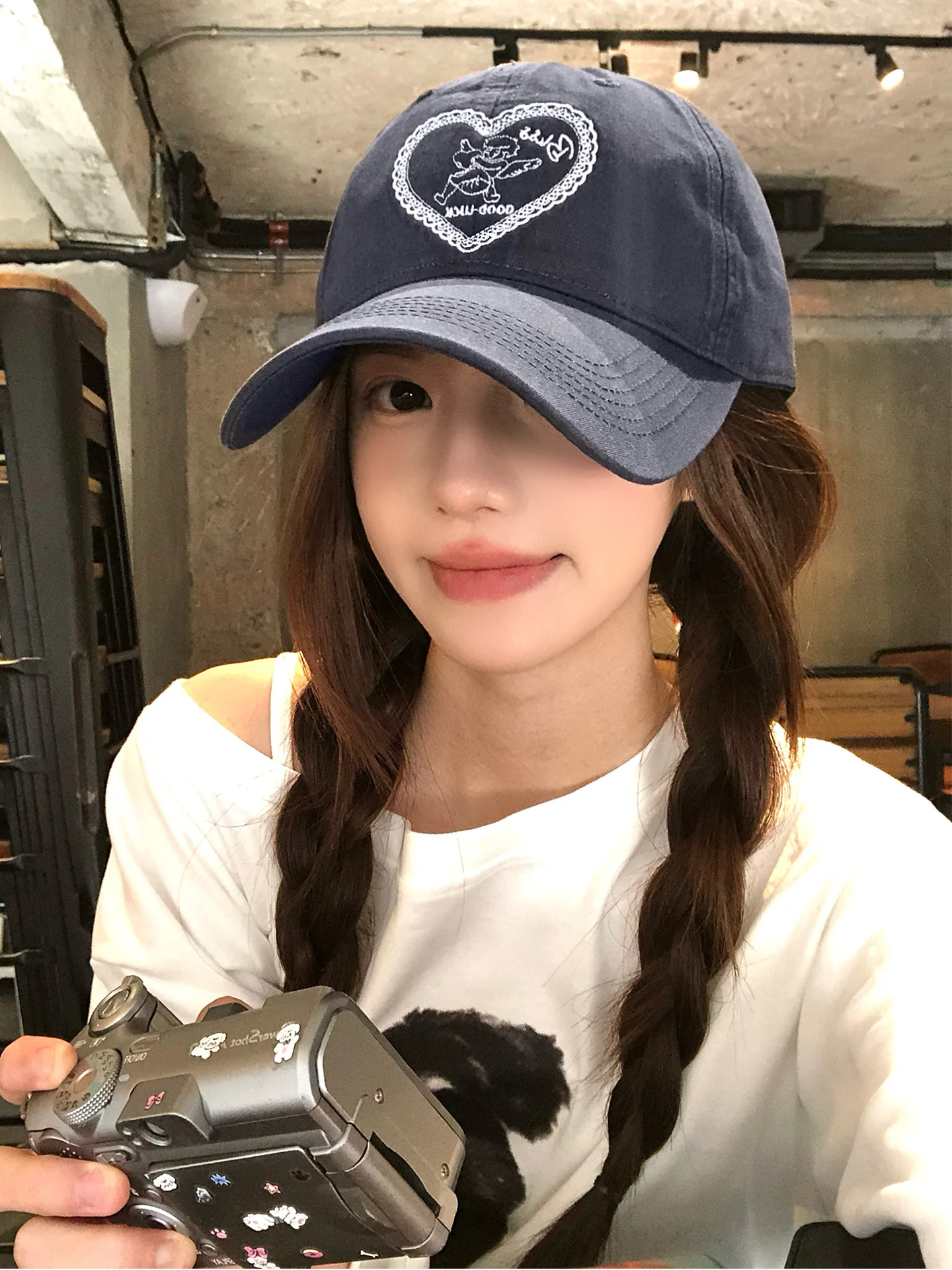 Korean Style Embroidered Heart Baseball Cap Women's Wide Brim Hat Face Slimming Vintage Deepened Duckbill Cap Casual Hat