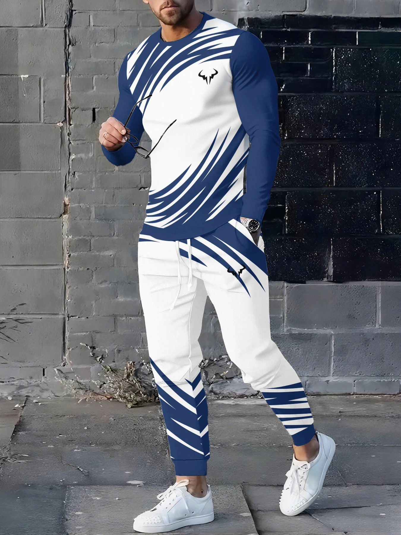 The New Men's Round-Neck Sweatshirt Set for Spring and Autumn 2025 Features Street Fashion and Comfort with 3D Pattern Printing