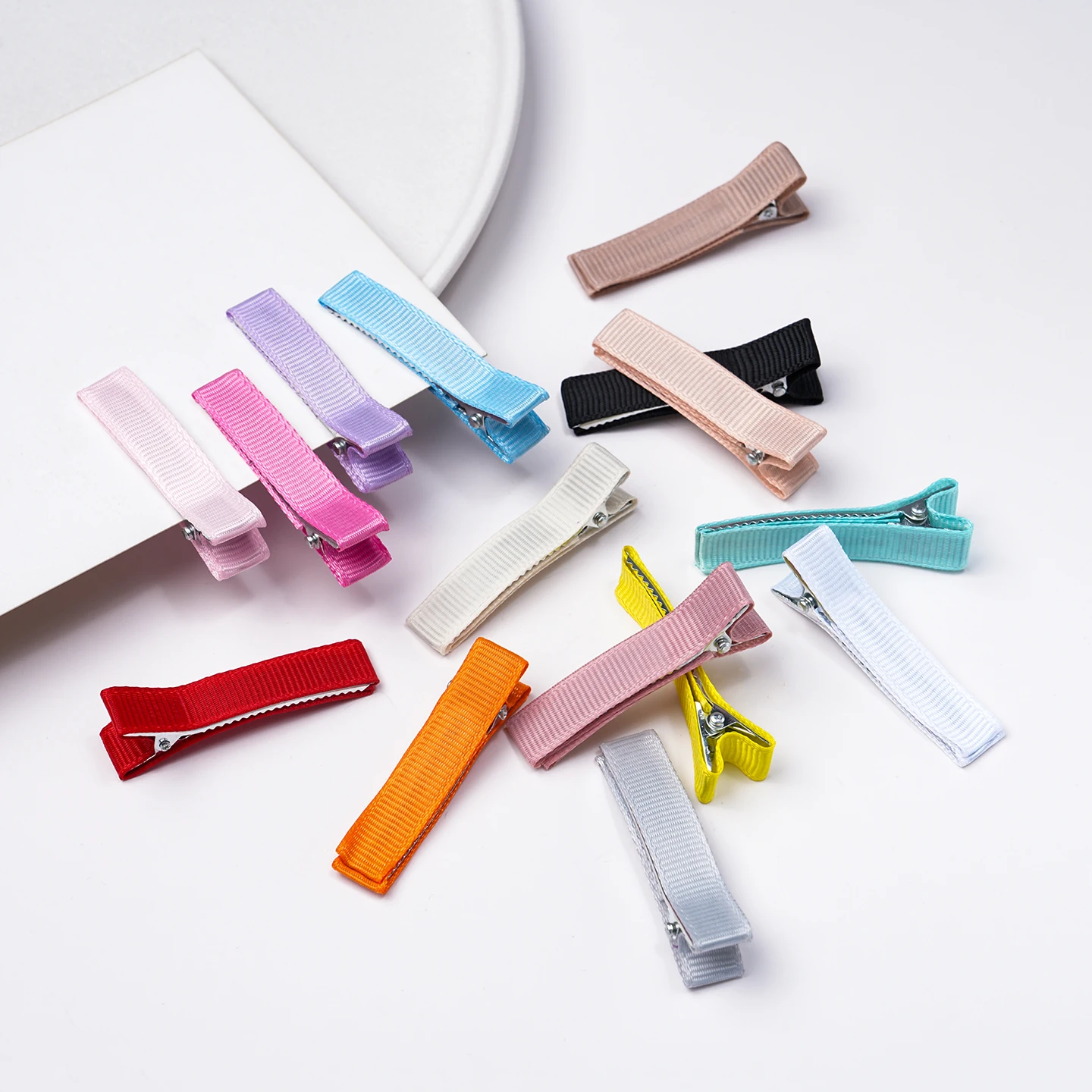 10pcs/Lots Iron Multi-size Fabric Hair Clips With a Threaded Base for Handmade DIY Colored Hair Accessories