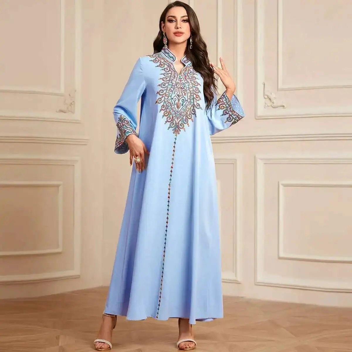 

Robe 4065 Muslim Embroidered V-neck Dress Arab Dubai Jalabiya Robe Long Dress Robe Abaya Ramadan Dubai Luxury Islam Elegant