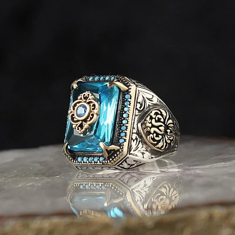 Vintage Turkish Signet Ring For Men Women Antique Silver Color Carved Eagle Ring Inlaid Green Zircon locomotive Punk Ring