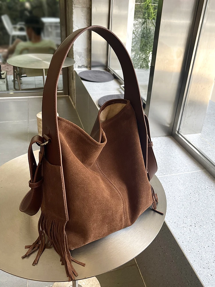 2024 Autumn And Winter New Tassel Frosted Leather Suede Handbag With Large Capacity Bucket Shape Simple And Versatile Women Bag