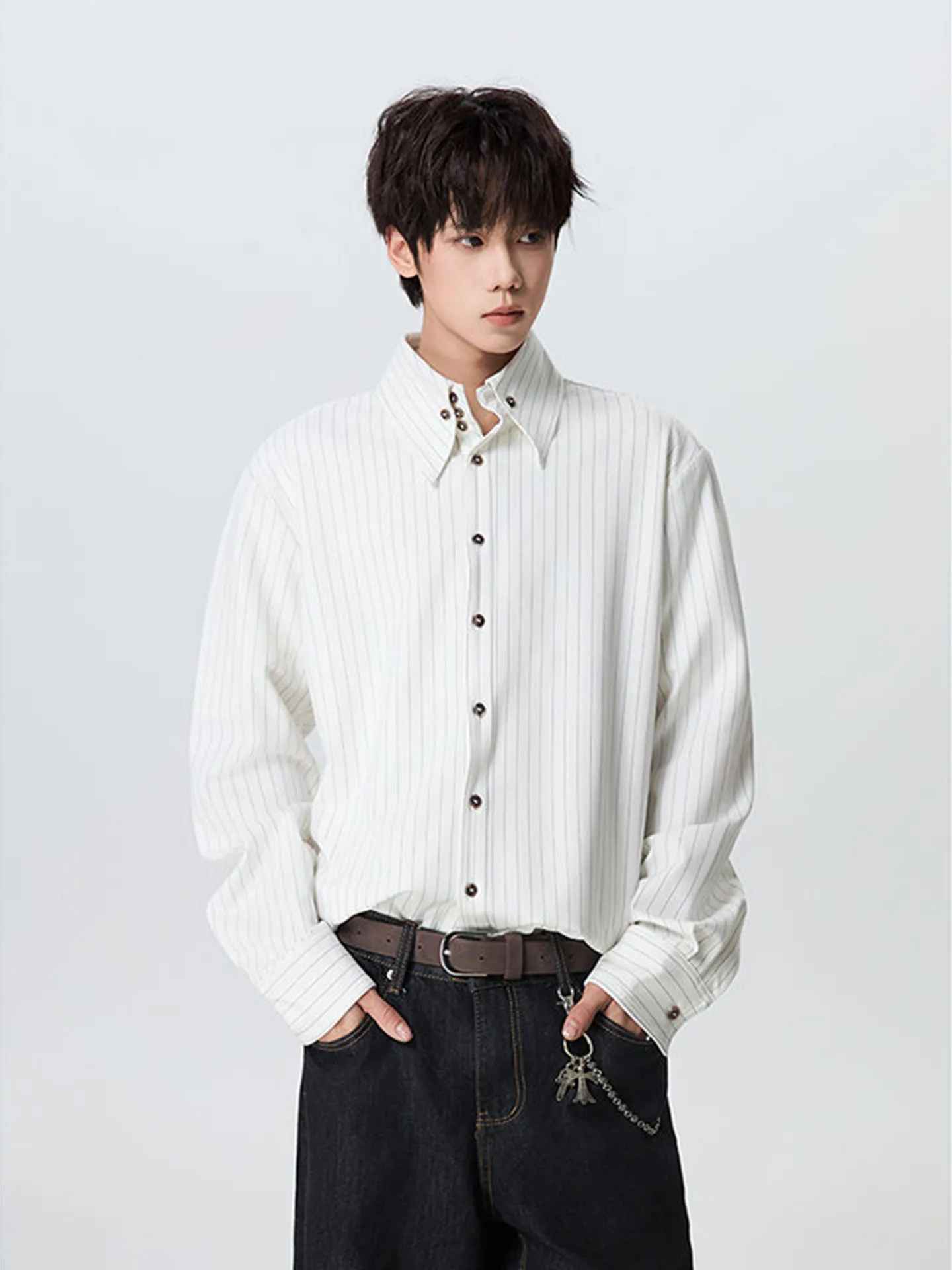

American High Street Pointed Collar Vertical Stripes Men's Shirt Spring Trendy Loose Casual Button Design Polyester Fiber