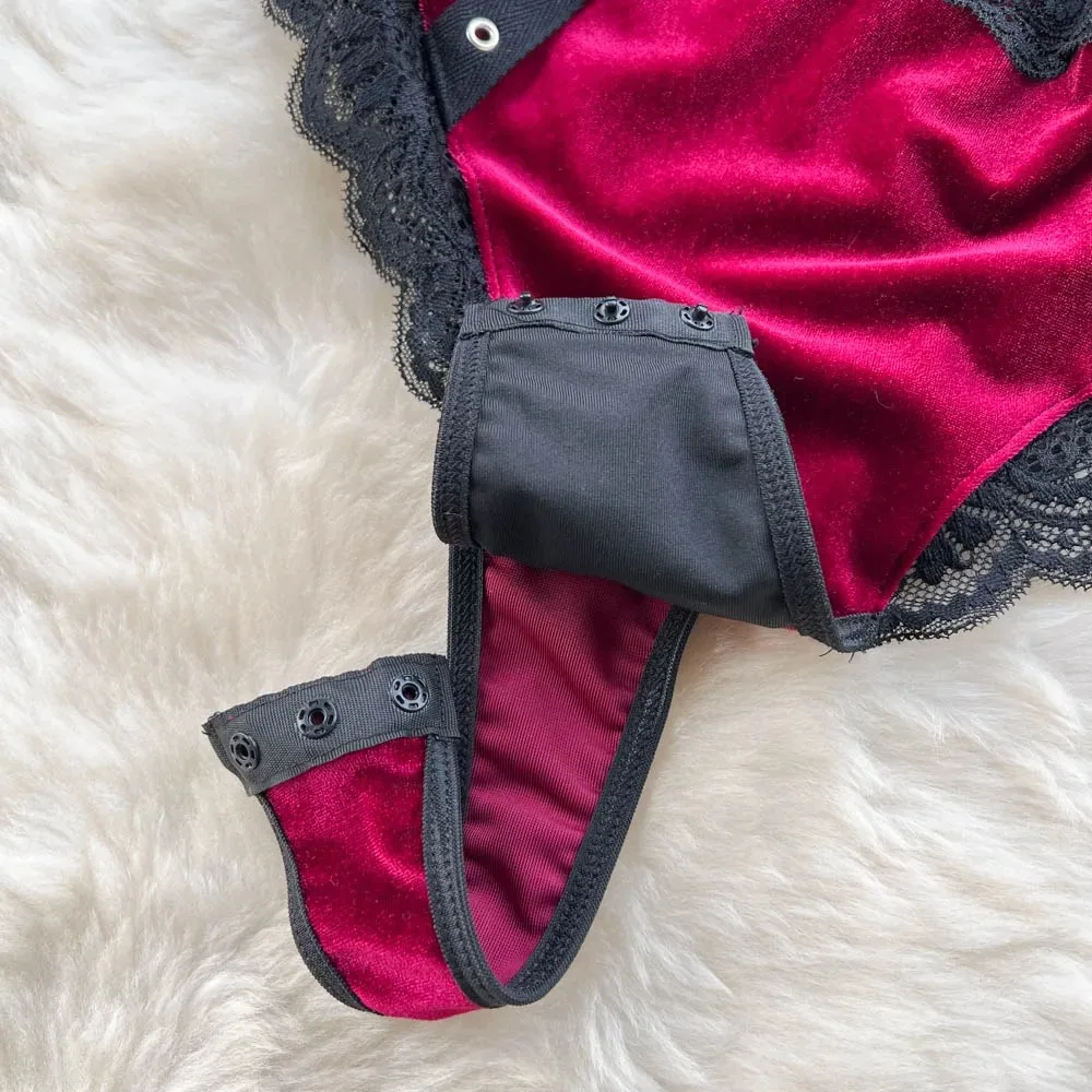 Hotsweet Vintage Strap Elegant Sleeveless Chic Lace Spliced Velour High Split Bodysuits Sexy Beach Vacation High Street Jumpsuit
