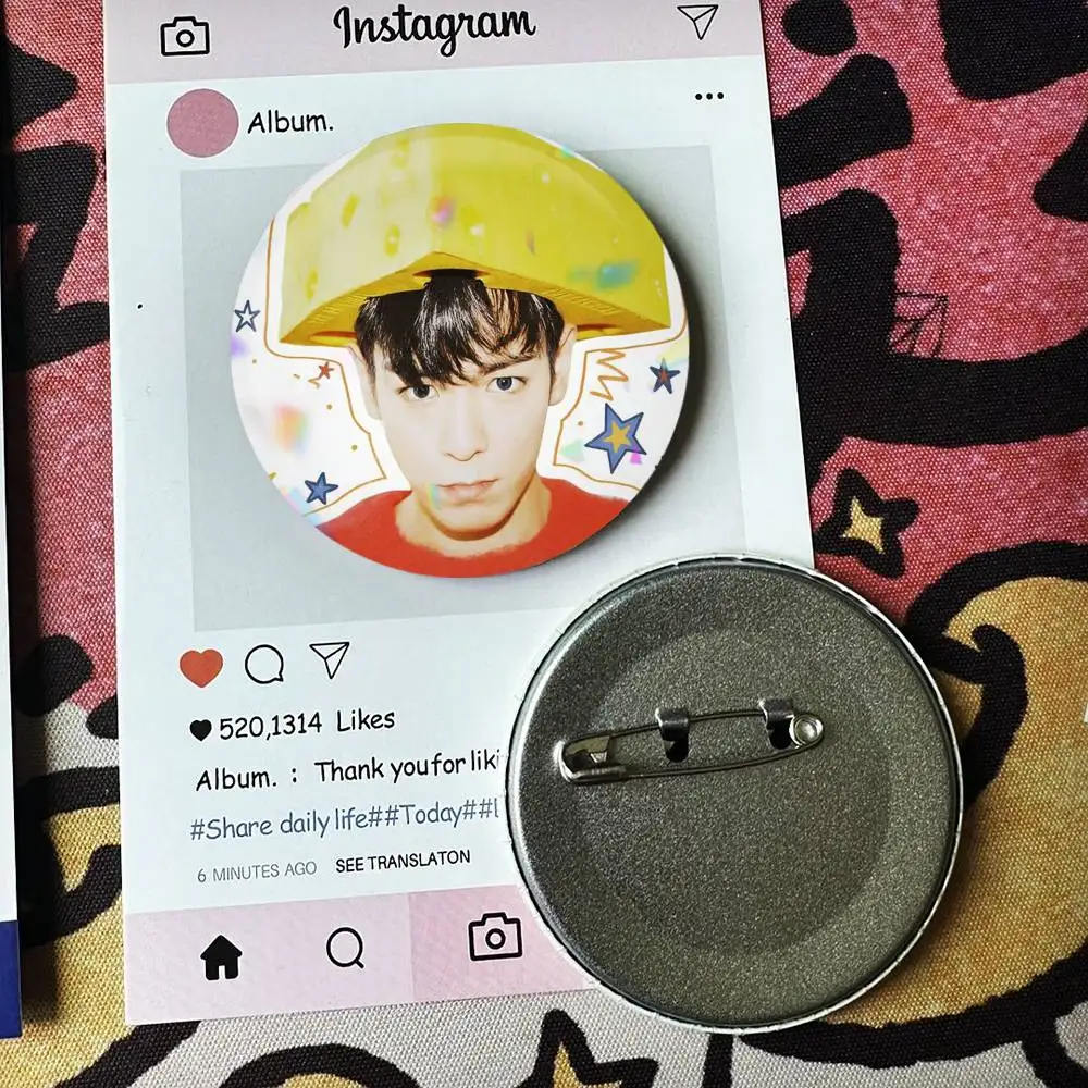 Pop Singer Choi S-Seung HyunS  Laser Badge Creative Pins Brooch for Bag Clothes Hat Decor Gifts Fans Collect