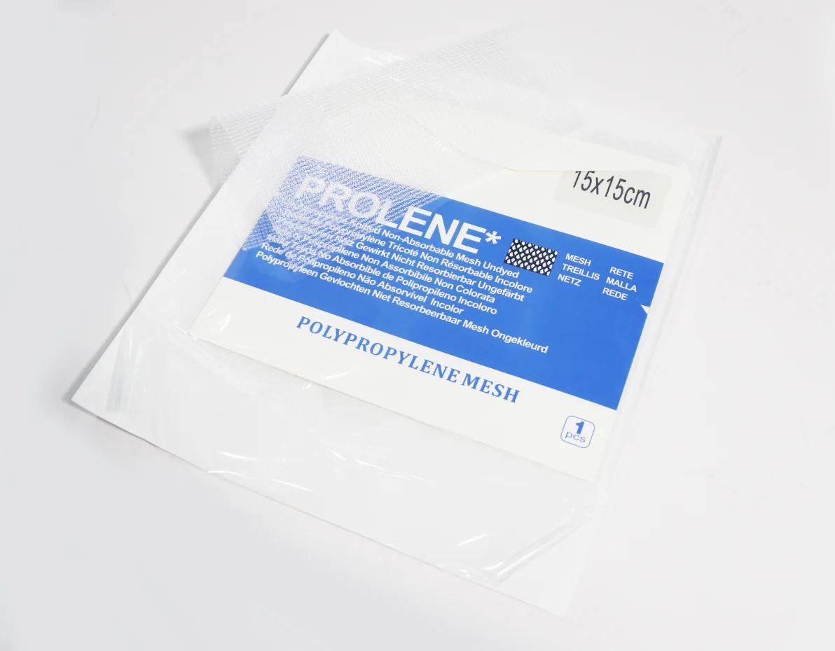 Filet de réparation herniaire en polypropylène 7,5*15cm 15*15cm 30*30cm pour des résultats chirurgicaux améliorés
